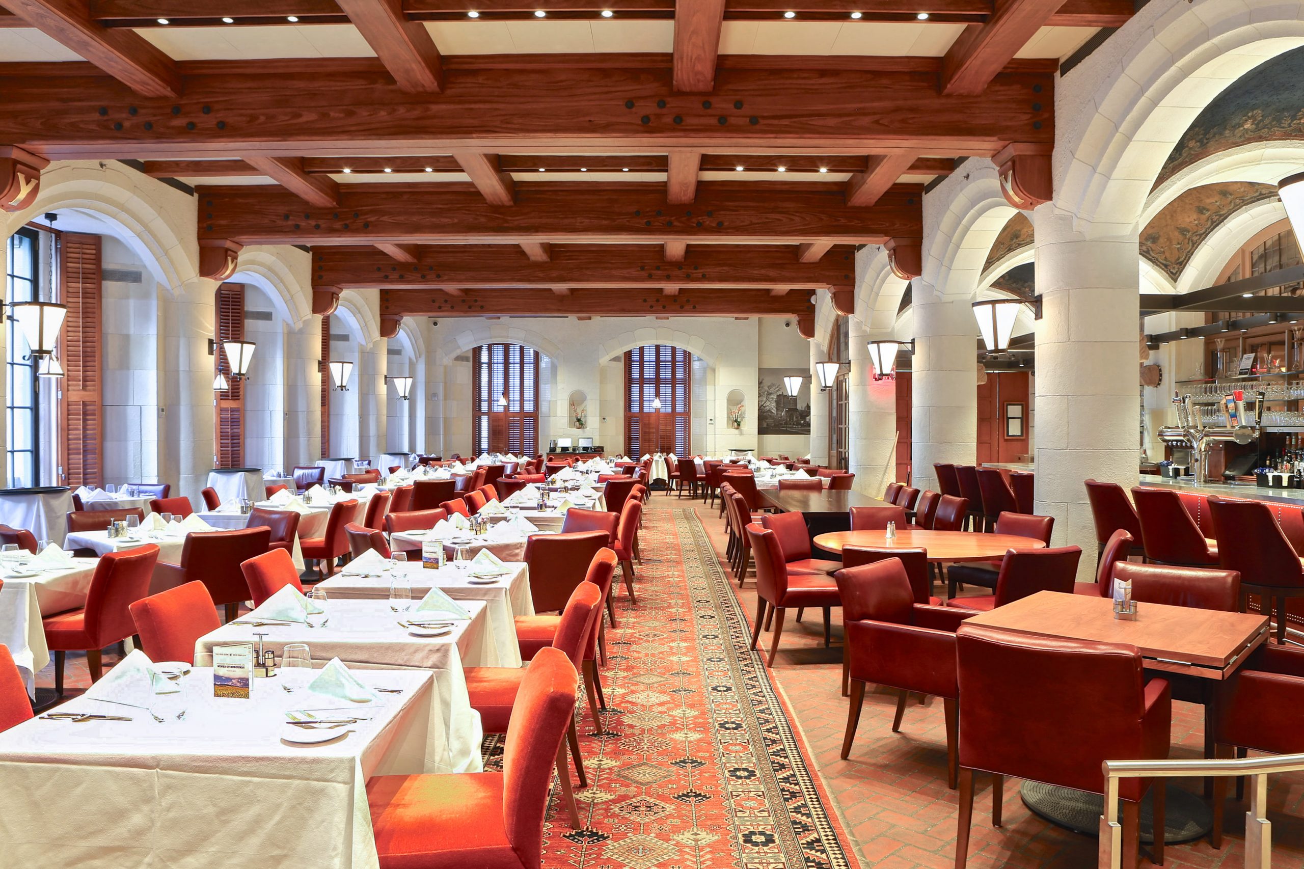 yale club dining room hours