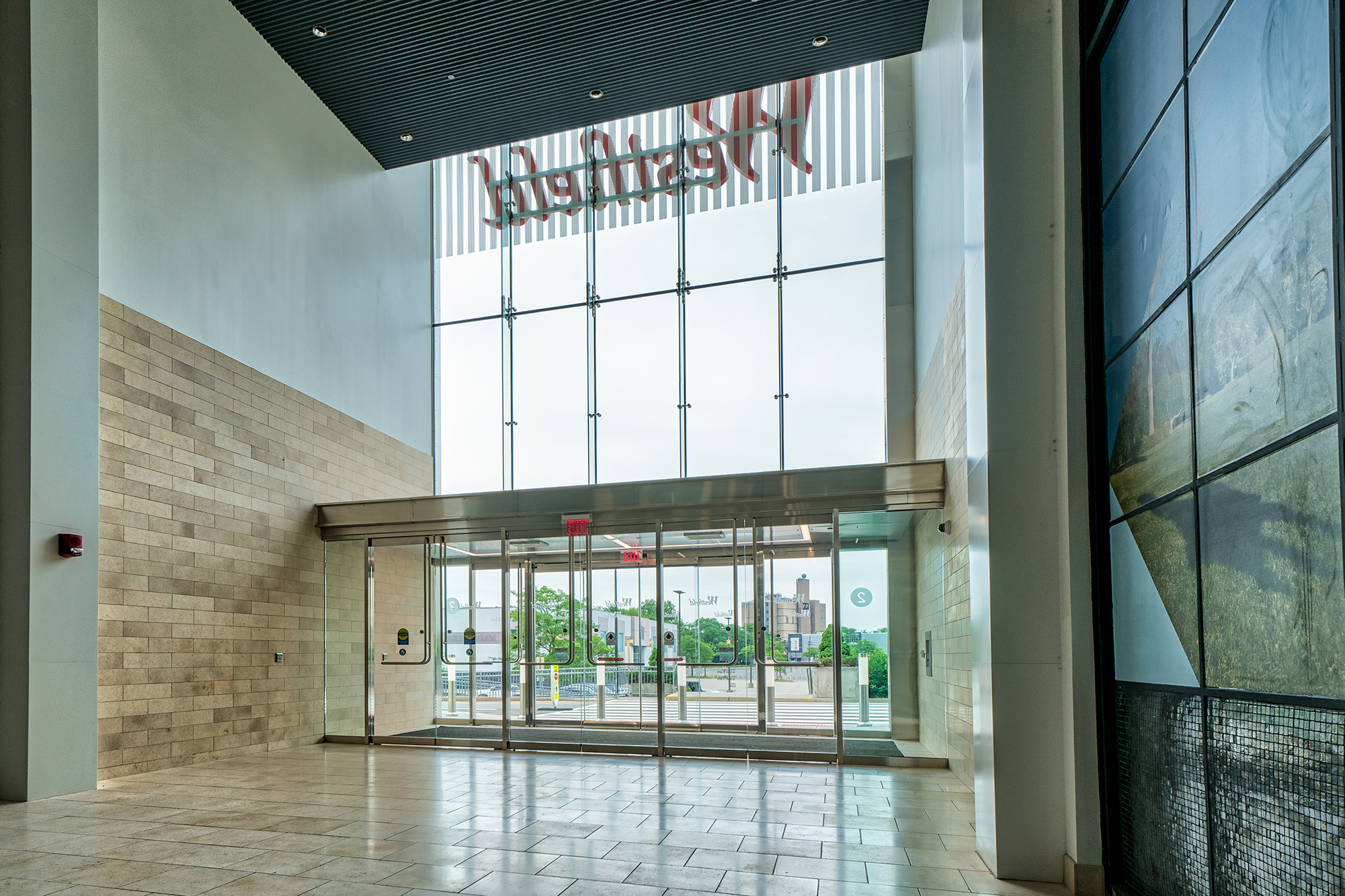 AMC / Grand Lux entrance - Picture of Westfield Garden State Plaza, Paramus  - Tripadvisor
