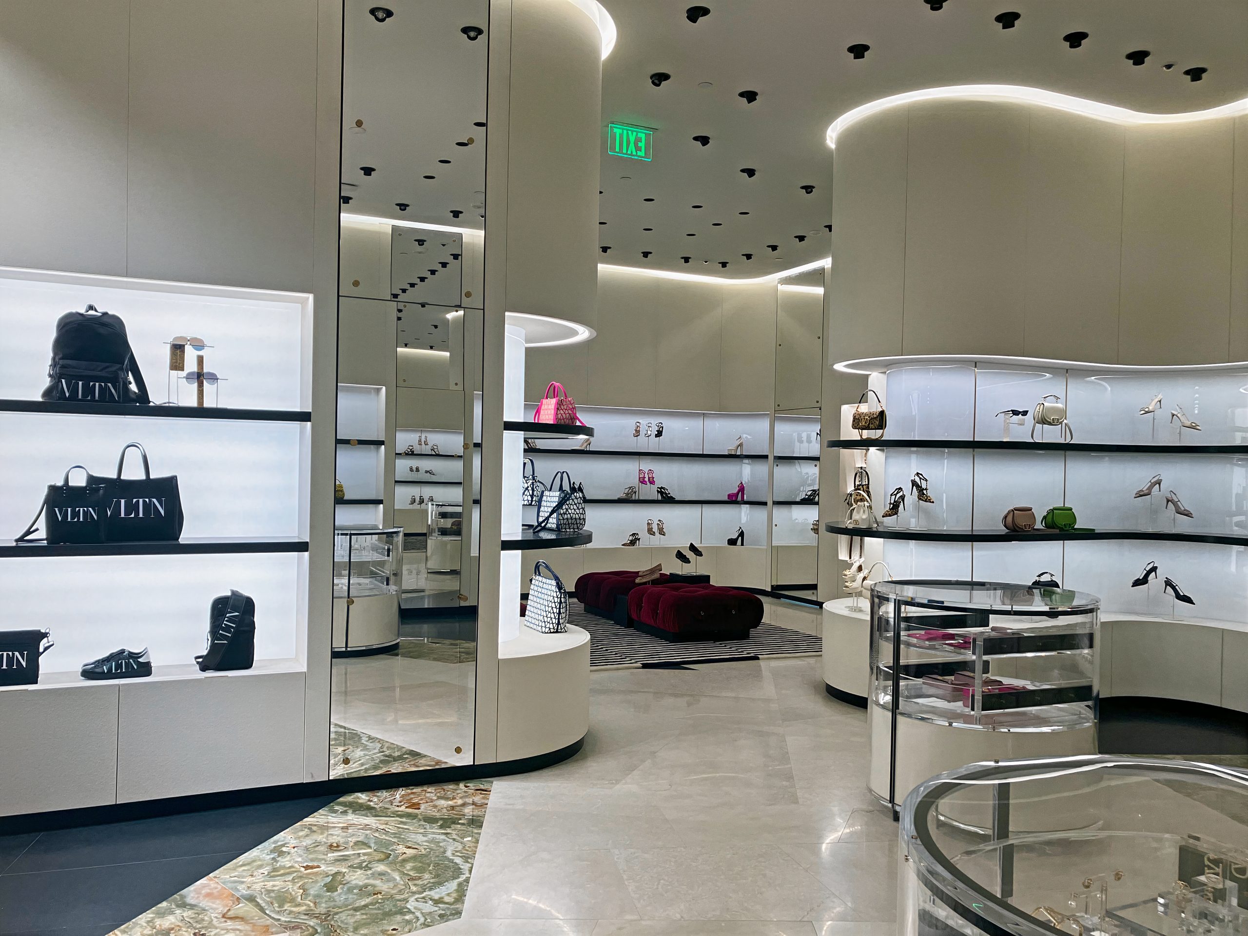 Louis Vuitton located in Canoga Park, California CA (Westfield